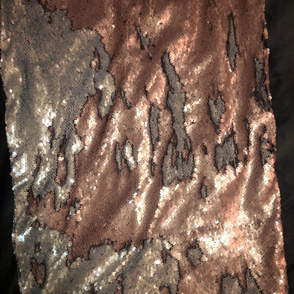 Sequin Top & Skirt Set - Picture 3 of 3